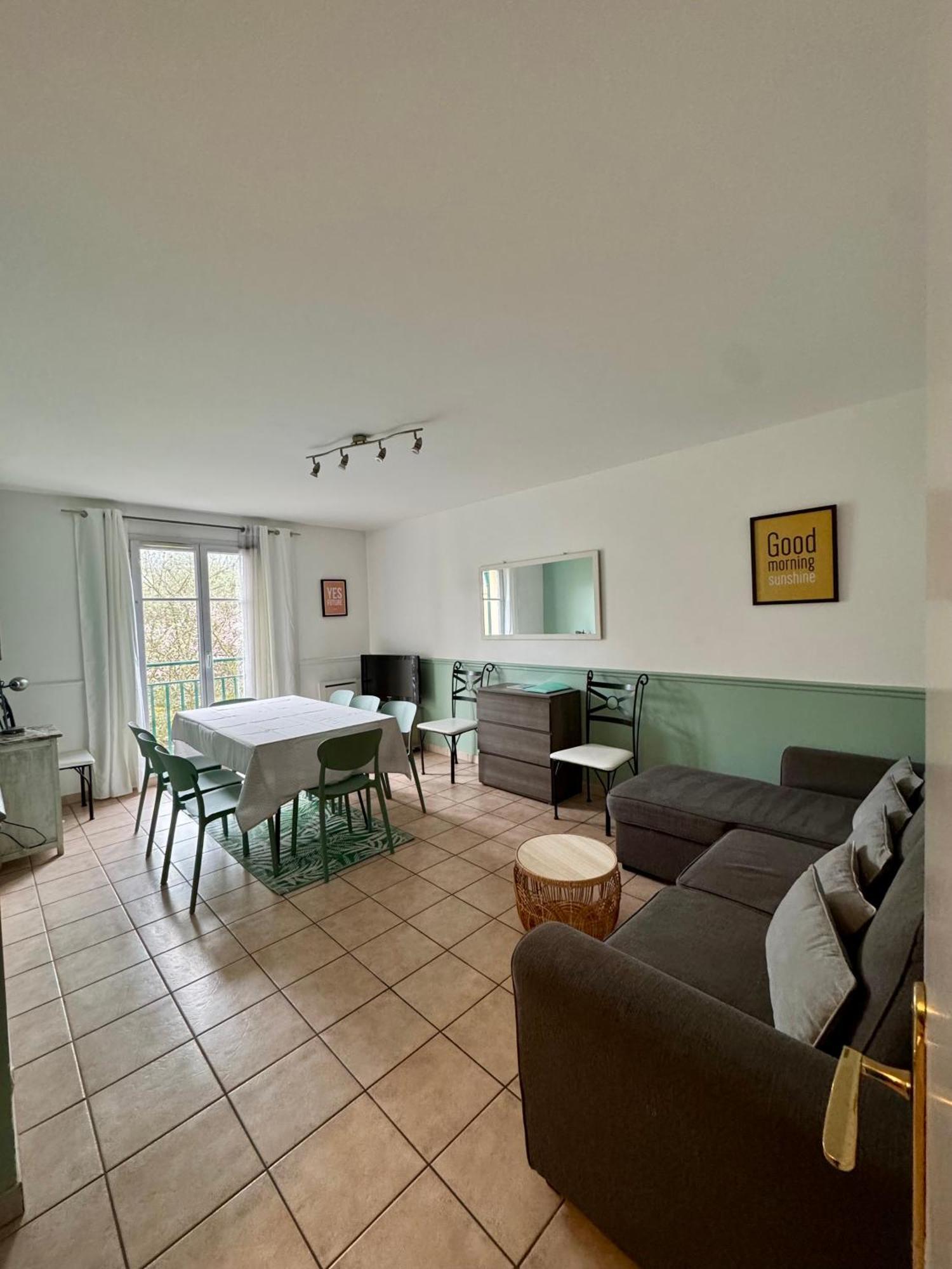 Disney, Very 2 Bedrooms Family Apartment, Wifi, Netflix 8 Pers Appartement Chessy (Seine-et-Marne)