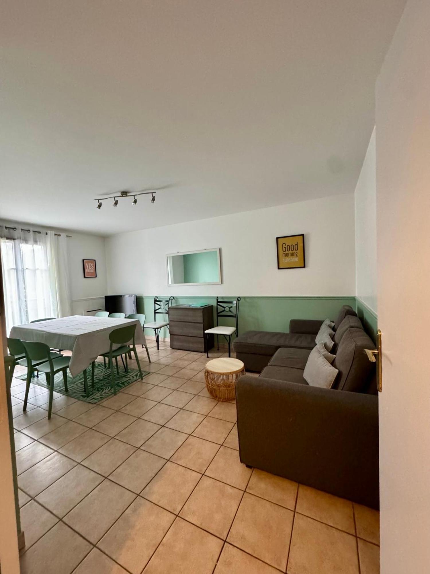 Disney, Very 2 Bedrooms Family Apartment, Wifi, Netflix 8 Pers Chessy (Seine-et-Marne)