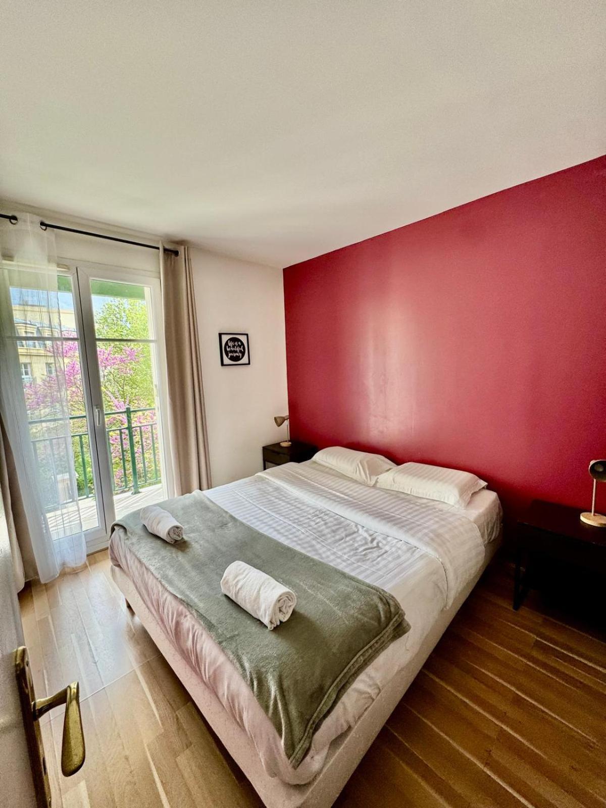 Disney, Very 2 Bedrooms Family Apartment, Wifi, Netflix 8 Pers * Chessy (Seine-et-Marne)