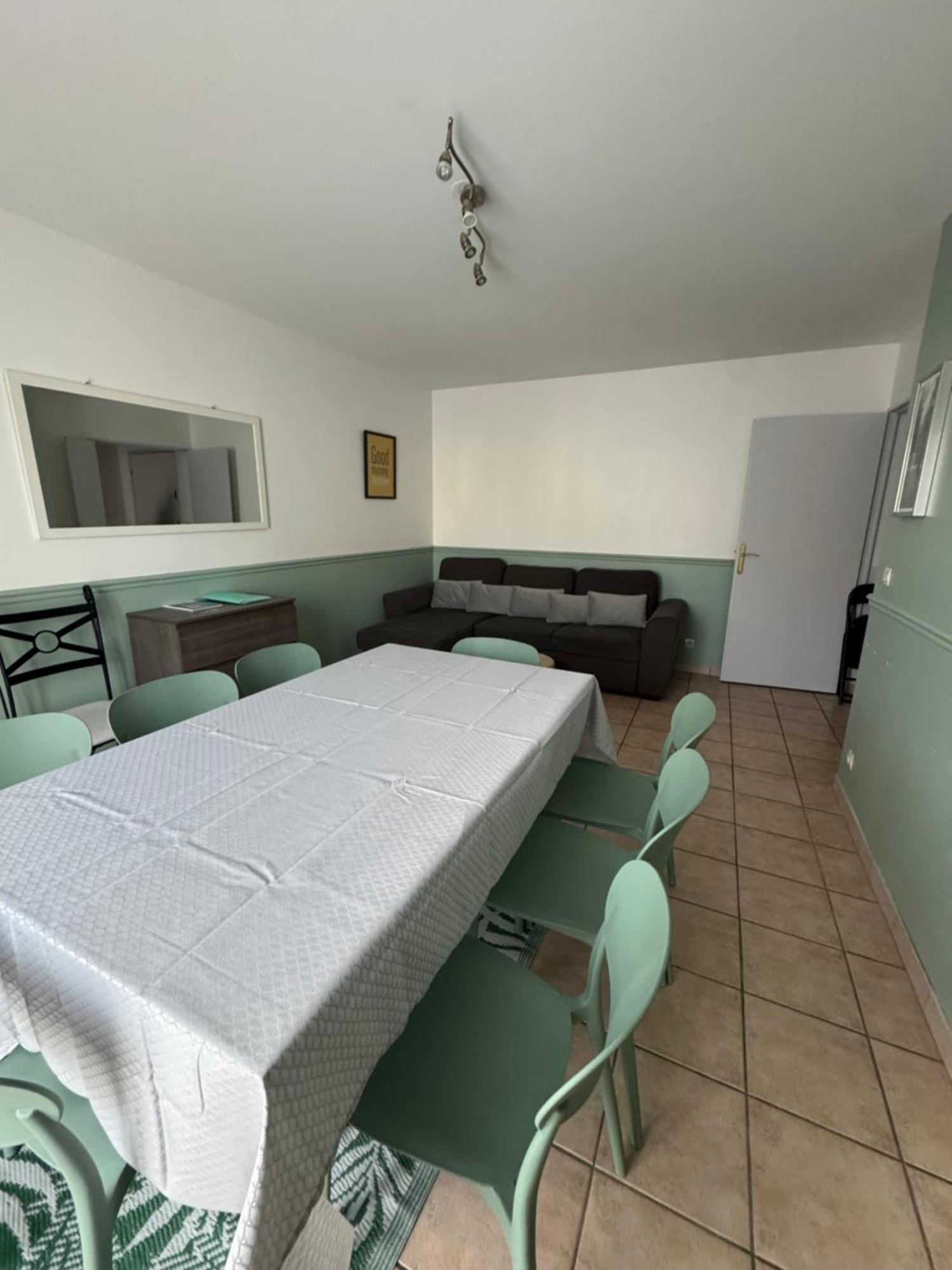 Disney, Very 2 Bedrooms Family Apartment, Wifi, Netflix 8 Pers Apartment